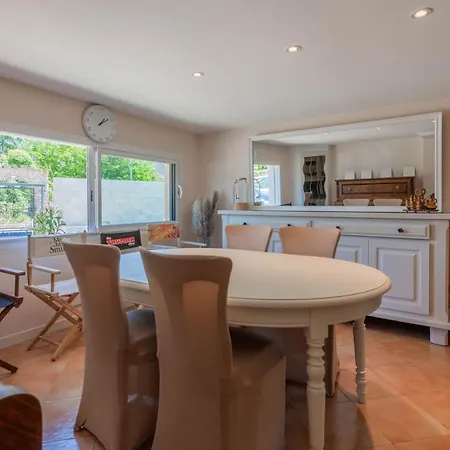 Villa Rez De -
